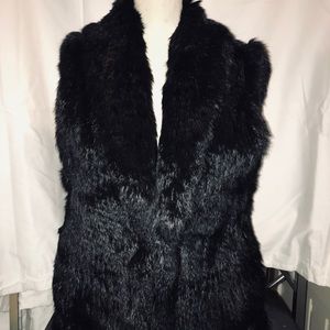 Joie loose fit vest ; Real Blk Rabbit fur .